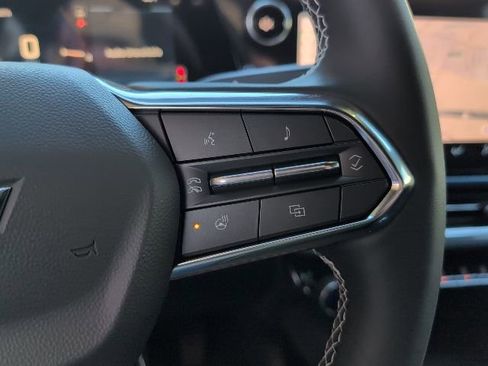 New 2026 Chevrolet Equinox EV LT image 20