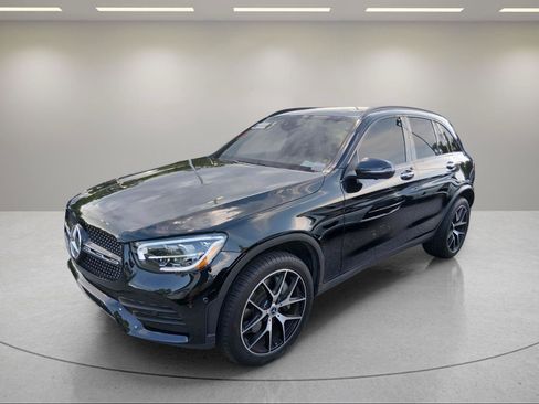Used 2020 Mercedes-Benz GLC 300 4MATIC image 2