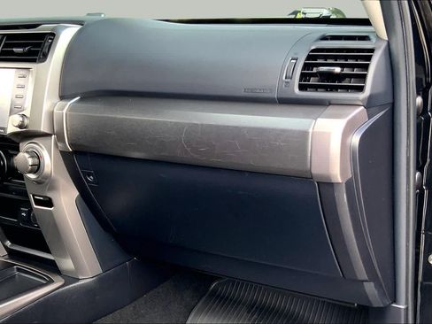 Used 2021 Toyota 4Runner SR5 Premium w/ Moonroof Package RWD image 18