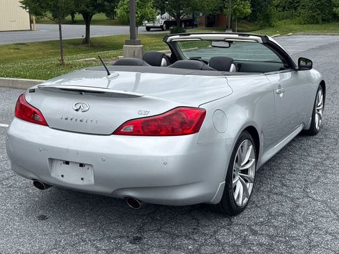 Used 2010 INFINITI G37 Convertible w/ Premium Pkg RWD image 7