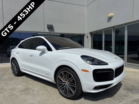 Used 2023 Porsche Cayenne GTS image 1