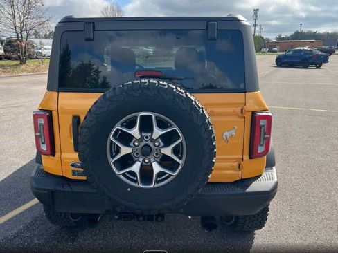 Used 2022 Ford Bronco Badlands image 6