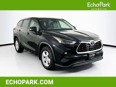 Used 2023 Toyota Highlander LE