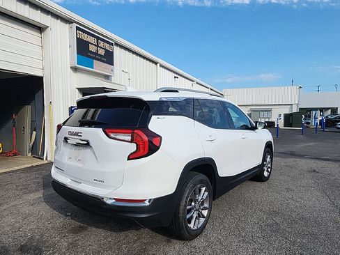 Used 2022 GMC Terrain SLT AWD/4WD image 5