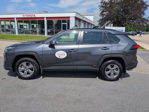Used 2025 Toyota RAV4 XLE w/ Weather Package AWD/4WD image 2
