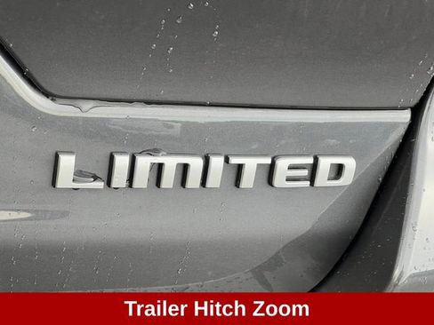 Used 2025 Jeep Grand Cherokee Limited w/ Trailer Tow Package AWD/4WD image 10