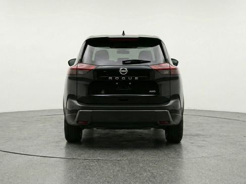 Used 2025 Nissan Rogue SV image 7
