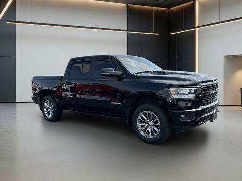 Used 2023 RAM 1500 Laramie AWD/4WD image 7