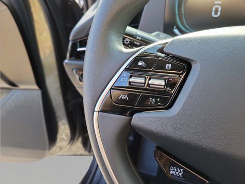 New 2026 Kia Niro LX FWD image 25