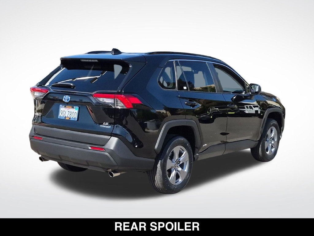 Used 2023 Toyota RAV4 LE AWD/4WD image 9