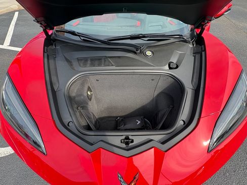 Used 2022 Chevrolet Corvette Stingray Preferred Cpe w/ Z51 Performance Package RWD image 17