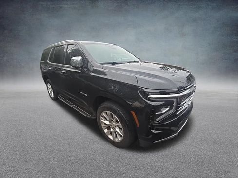 Used 2025 Chevrolet Tahoe Premier AWD/4WD image 10
