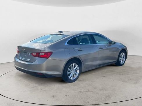 Used 2024 Chevrolet Malibu LT FWD image 5