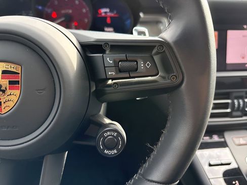 Used 2024 Porsche Macan GTS image 31