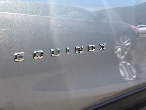 Used 2023 Chevrolet Equinox LT FWD image 8