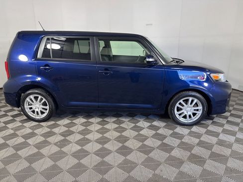 Used 2014 Scion xB image 18