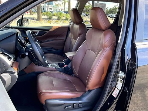 Used 2019 Subaru Forester Touring image 7