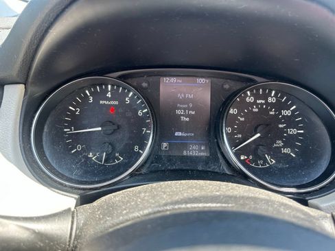 Used 2019 Nissan Rogue Sport SV FWD image 22