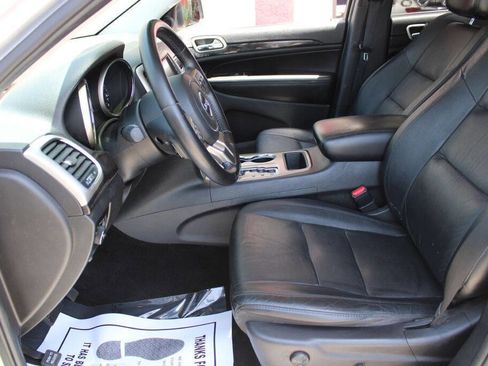 Used 2012 Jeep Grand Cherokee Laredo image 10