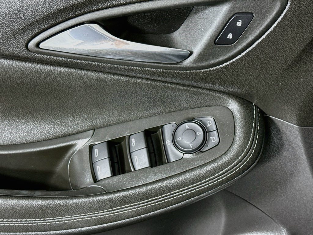 Used 2026 Buick Encore GX Preferred FWD image 23