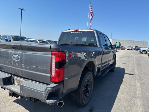 Used 2023 Ford F250 XLT w/ XLT Premium Package AWD/4WD image 5