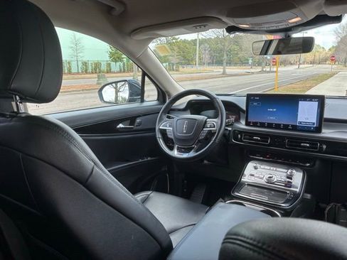 Certified 2023 Lincoln Nautilus Standard w/ Premium Package image 23