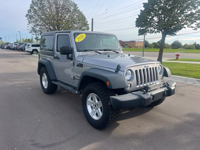 Used 2016 Jeep Wrangler Sport w/ Mopar Black Appearance Group AWD/4WD image 3