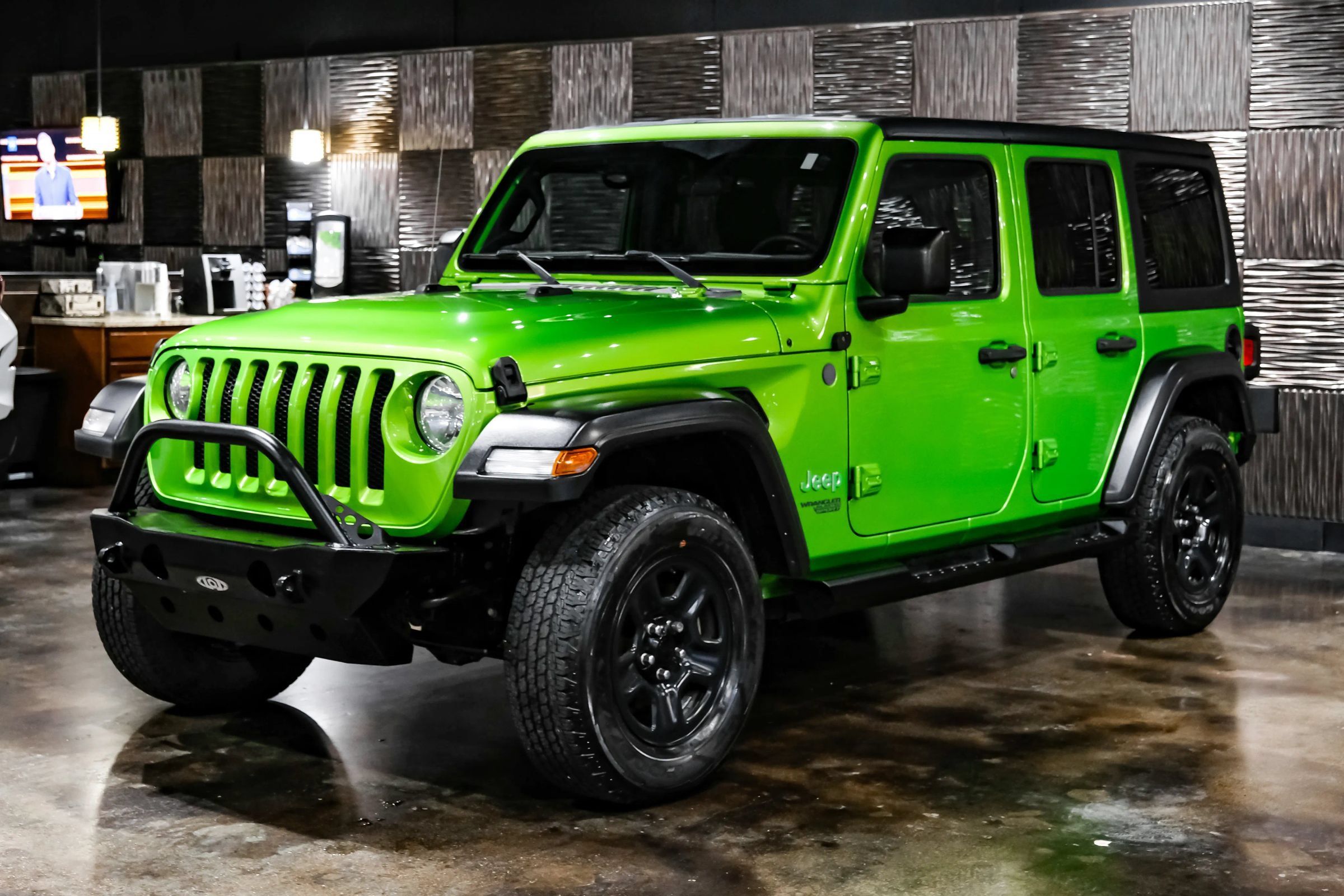 Used 2020 Jeep Wrangler Unlimited Sport AWD/4WD image 6