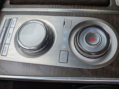 Used 2024 Genesis GV80 2.5T image 20