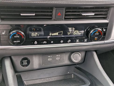 Certified 2024 Nissan Rogue SV w/ SV Premium Package FWD image 23