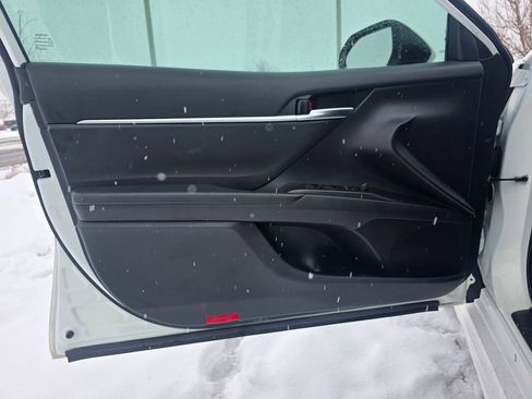 Used 2022 Toyota Camry SE image 22