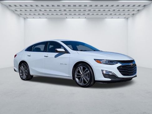 Used 2024 Chevrolet Malibu LT FWD image 1