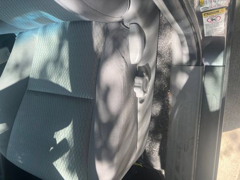 Used 2012 Toyota Tacoma PreRunner w/ SR5 Pkg RWD image 10