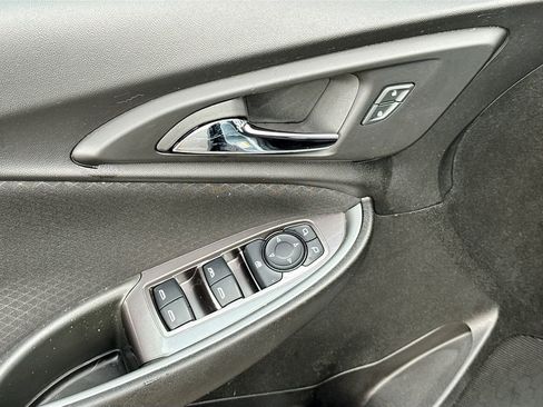 Used 2024 Chevrolet Malibu LT image 17