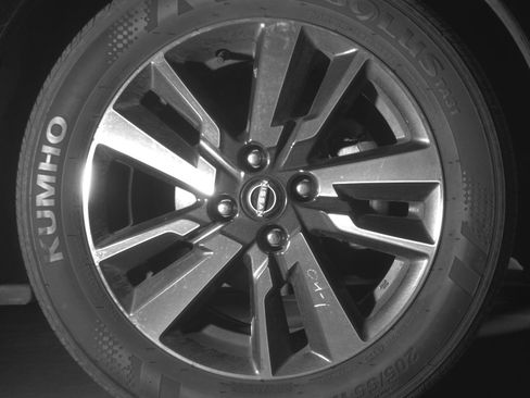 Used 2025 Nissan Versa SV FWD image 13