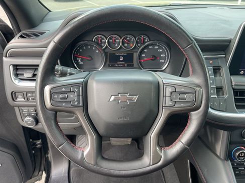 Used 2021 Chevrolet Suburban RST w/ Luxury Package image 15