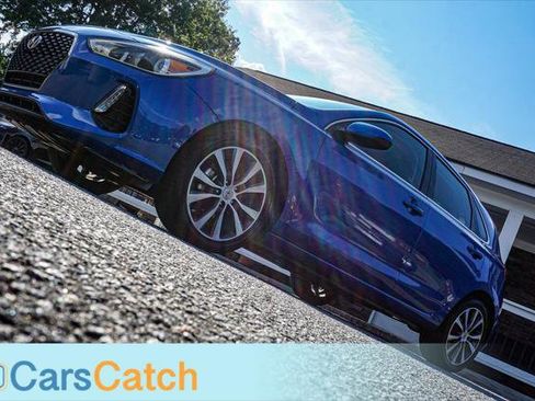 Used 2018 Hyundai Elantra GT image 4