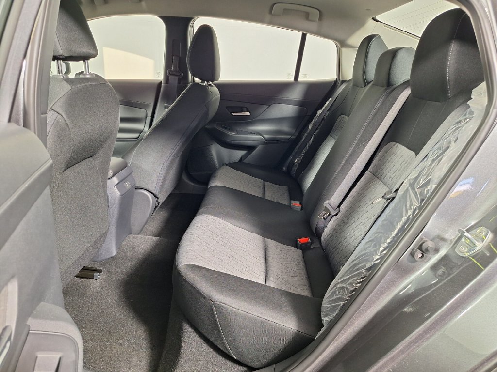 Used 2027 Nissan Sentra SV w/ Floor Mat Package FWD image 10