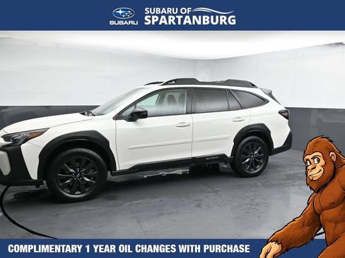 Used 2025 Subaru Outback Onyx Edition XT AWD/4WD image 4