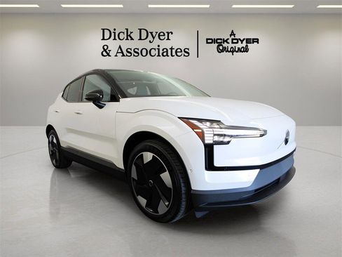 New 2026 Volvo EX30 Ultra image 12