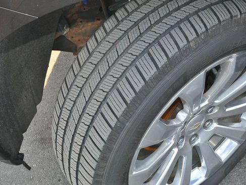 Used 2019 Chevrolet Silverado 1500 High Country w/ Technology Package image 36