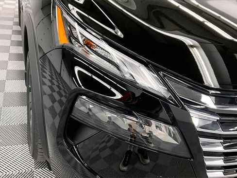 New 2025 Nissan Rogue SV image 14