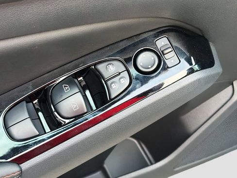 New 2025 Nissan Altima 2.5 SR w/ SR Premium Package image 18