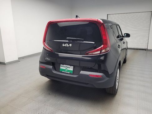 Used 2022 Kia Soul LX FWD image 7