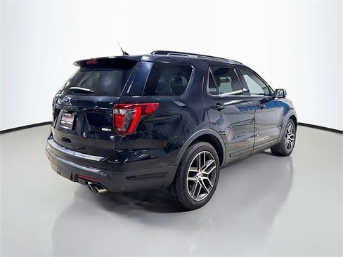 Used 2019 Ford Explorer Sport w/ Equipment Group 401A image 7