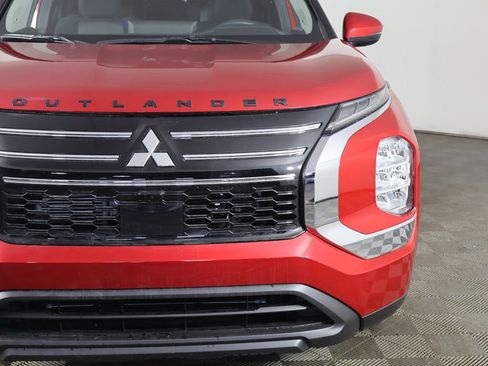 New 2026 Mitsubishi Outlander ES image 16