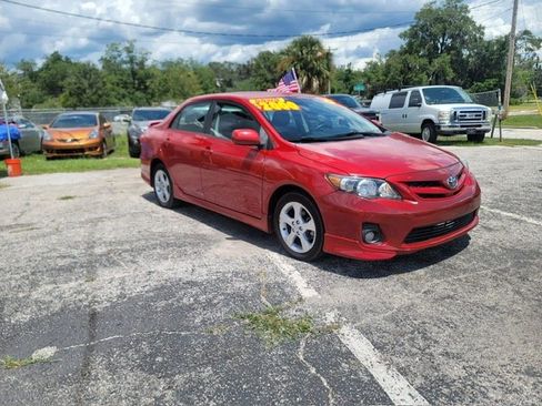 Used 2013 Toyota Corolla S image 3