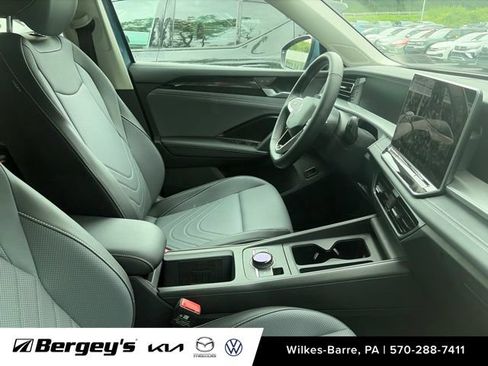 Certified 2026 Volkswagen Tiguan SE AWD/4WD image 6