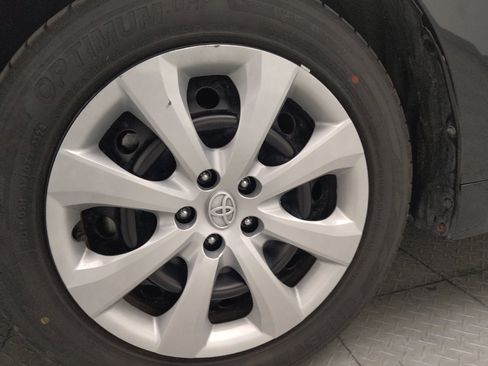 Used 2024 Toyota Corolla LE FWD image 31