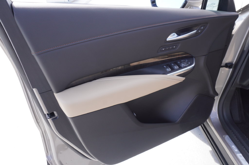Certified 2025 Cadillac XT4 Premium Luxury FWD image 14